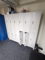 2x Lockerkast, 6-deurs