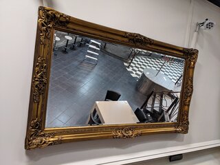 Wandspiegel in lijst