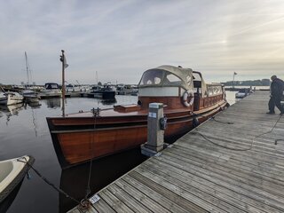 (Locatie Zevenhuizen) Salonboot Salsten