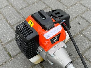 Bosmaaier (DEFECT) UniversalKraft, NVT