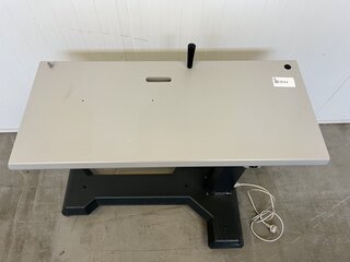 Instrumententafel Carl Zeiss