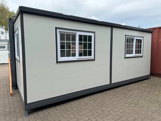 Tiny house StahlWorks, 4M-LEEG