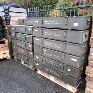 Ca. 34x Transportkist