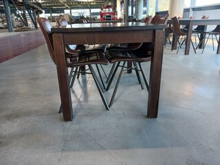 Restauranttafel met 4x stoel
