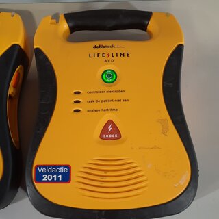 2x AED Defibtech, Lifeline AED