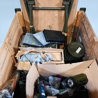Divers gereedschap en garageinventaris