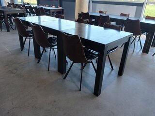 3x Restauranttafel met 6x stoel