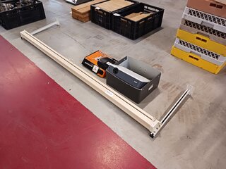 Beamer met Projectiescherm Sanyo, PLC-XU75