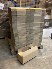 ca. 250x verzenddozen 58x24x22cm Bruin