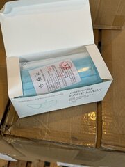 9x doos met ca. 18.000 mondkapjes