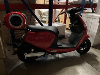 Elektrische scooter 25 km p/u Edrive, Milano, rood