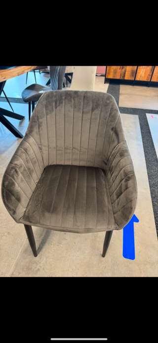 4x velvet kuipstoel dark grey bouwjaar 2024