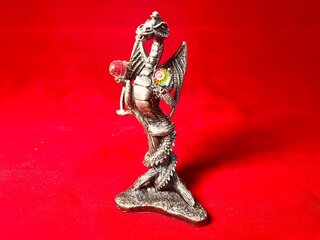Tudor Mint England - Dragon statuette met zilver vergoten
