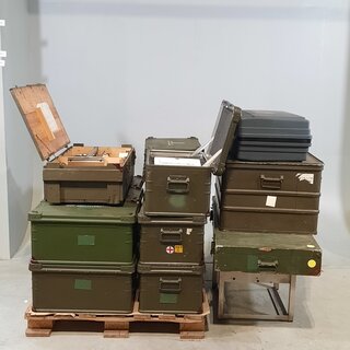 Diverse transportkisten