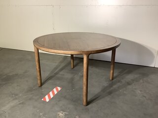 Eettafel Zuiver, Storm rond