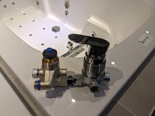 ca. 10x Inbouw thermostaat met 3 uitgangen Alpi, chroom