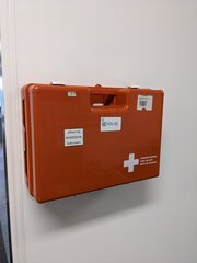Verbandtrommel met inhoud
