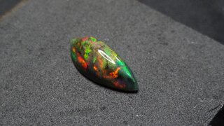 Edelsteen, Natural Black Opal  4.98 CT