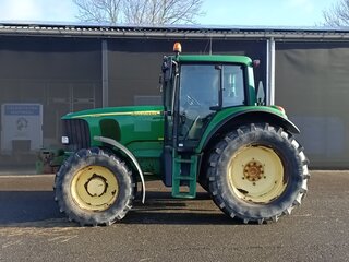 Tractor John Deere, 6620 | 2627h., bouwjaar 2003