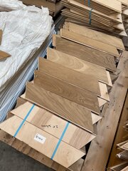 Ca. 5 m2 Eikenhouten hongaarse punt vloer 15 mm dik