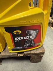5x motorolie 5 liter en 17x motorolie 1 l;iter Kroon Oil