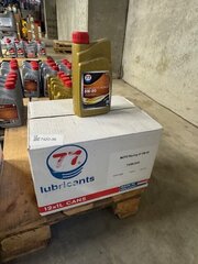 Ca. 12x racing olie 1 liter 4T 77 Lubricants, 5W-50