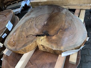 Ca. 1x Makka Kabbes tafelblad rond, 800x1000mm, lengte 100cm