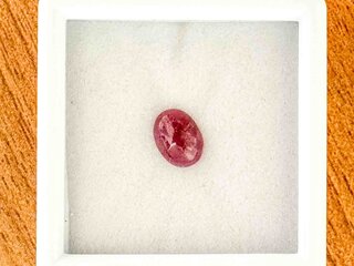 Robijn - 2.04 carat natuurlijke cabochon robijn
