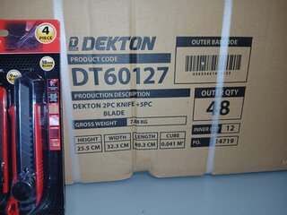 ca.480x Afbreekmessen 4 delige set  Dekton, DT60127, Zwart