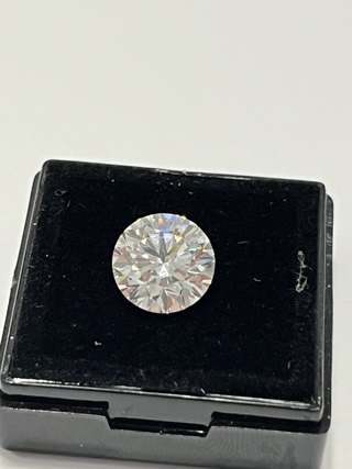 ( IGI Gecertificeerd ) Diamant 3.03 karaat , wit, bouwjaar 2025