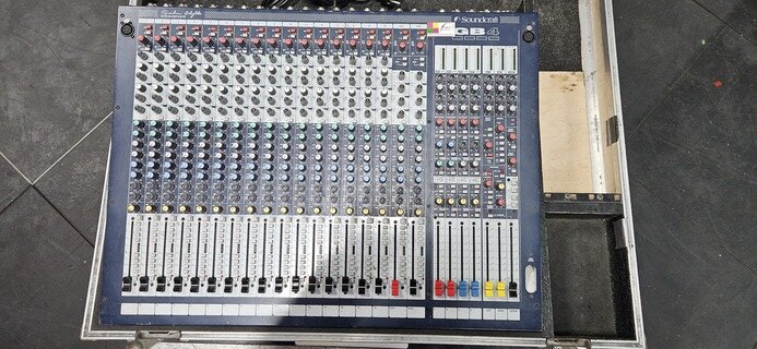 Mixer Soundcraft, GB4-16