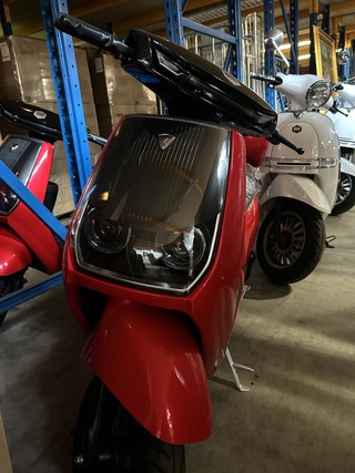 Elektrische scooter 25 km p/u Edrive, Milano, rood