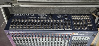 Mixer Soundcraft, GB4-16