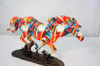 Sculptuur – Paintdrip horse