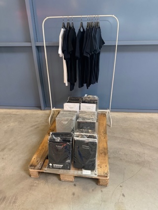 ca. 68x T-Shirt Garage