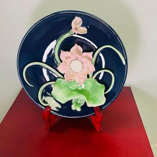 Antiek Japans sierbord kunstwerk – Inclusief houten stand