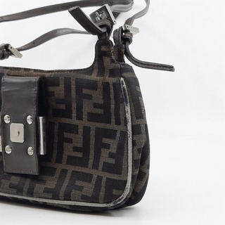Handtas Fendi