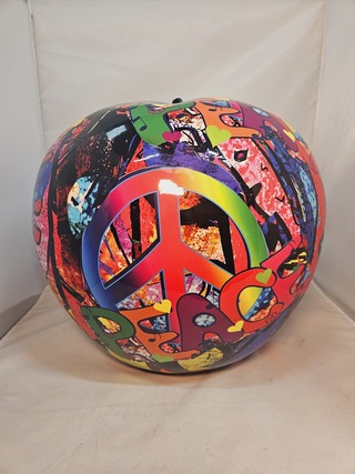 Cobra Art Galerie - XXL grafitti peace apple