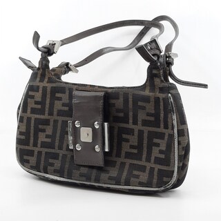 Handtas Fendi
