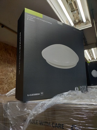 Ca. 12x Plafonniere met emergeny back up Koopman interlight, wit