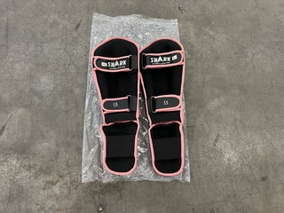 7 paar Scheenbeschermers Shark, Zwart/Roze , L