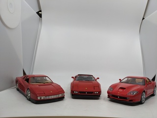 3x Schaalmodel Ferrari, 348, Testarossa en 550