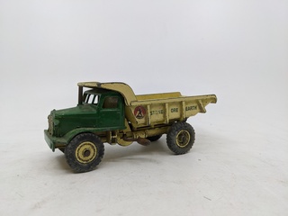 3x Miniatuur vrachtwagen Dinky Super Toys