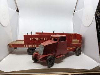 Nostalgische houten vrachtwagen