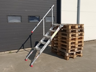 (NS materiaal) 2x aanbouw steigertrap, Altrex, 2014