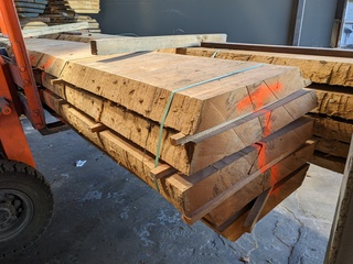1,02 m3 Kersenhout boomstam delen