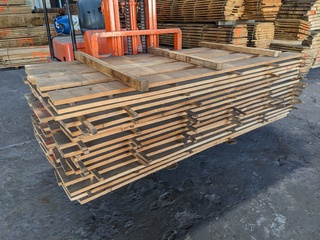 1,04 m3 Kersenhout boomstam delen