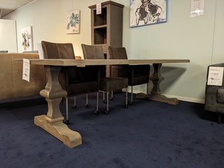 Eetkamertafel Koopmans Meubelen, Licht bruin