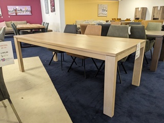 Eetkamertafel Licht eiken