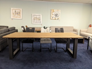 Eetkamertafel Koopmans Meubelen, Licht bruin